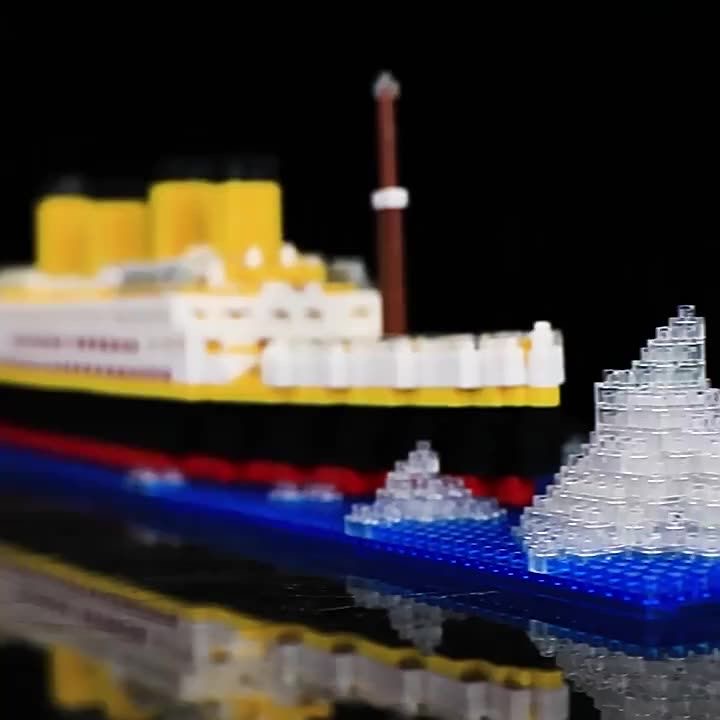 Nano Bộ Đồ Chơi Lắp Ráp Mô Hình Tàu titanic at sea Sáng Tạo Cho Bé