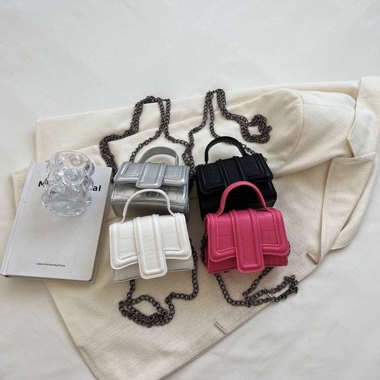 Túi đeo chéo mini da PU phong cách thời trang cho nữ mã T06 TIEMGIAYYEN04