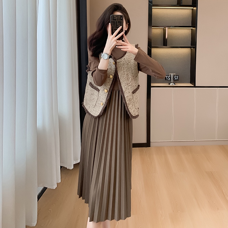 Papv Khí Chất Giải Trí Áo vest + Đầm 2212