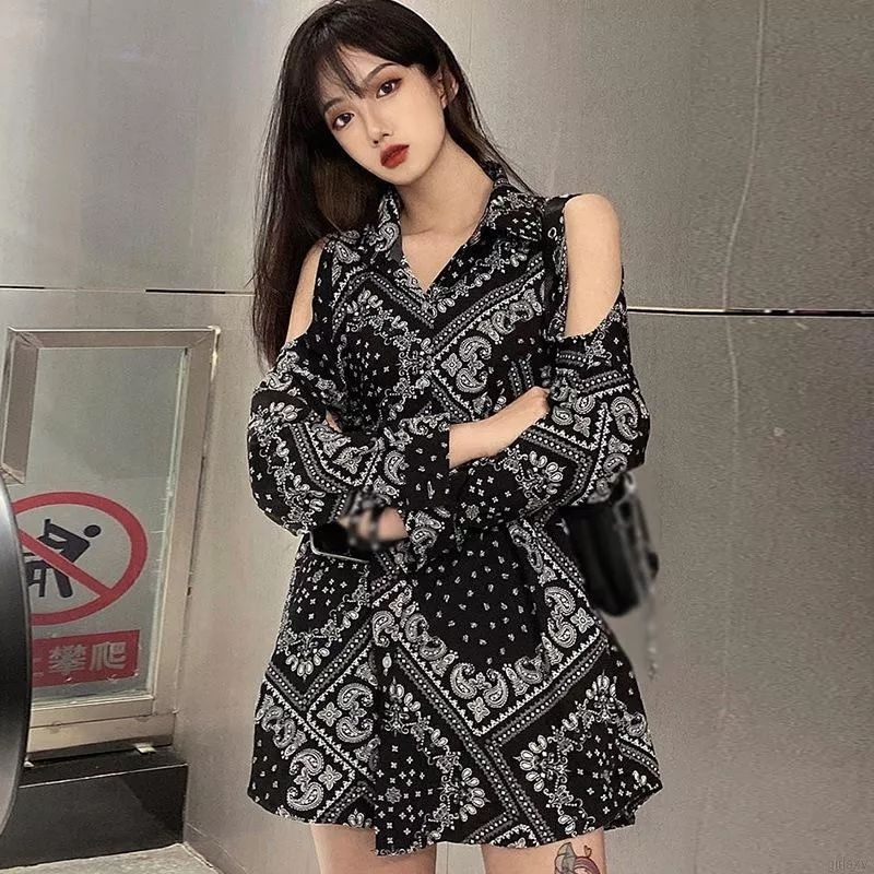 Áo sơmi form dài khoét vai hoa văn thổ cẩm cá tính dễ thương