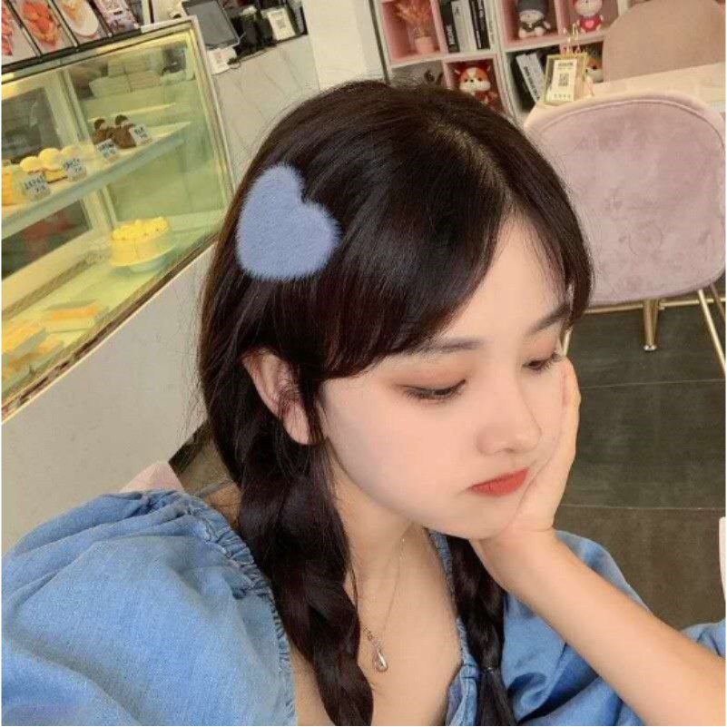 Girl sweet heart Kẹp Tóc bb / Kẹp Tóc Màu Trơn Đơn Giản / Kẹp Tóc Lông Xù Hình Trái Tim Phong Cách Hàn Quốc ins Thích Hợp Cho Mùa Thu Đông