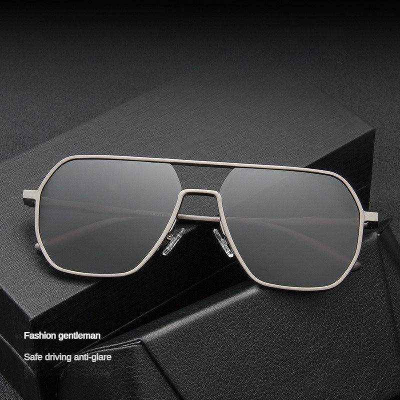 Kính Mát Phân Cực Chống Tia uv400 Thay Đổi Màu Sắc Thời Trang Cho Nam