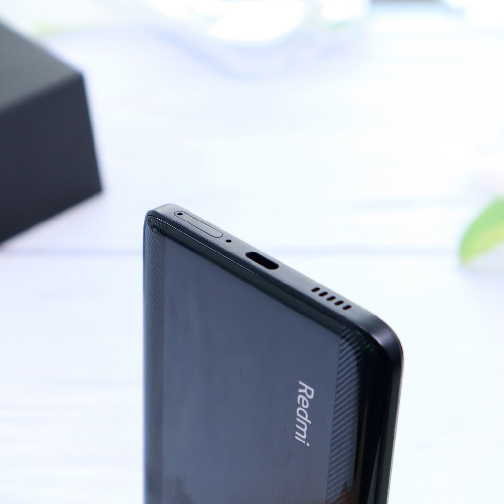 Điện Thoại Xiaomi Redmi K60  - Snapdragon 8+ Gen 1 - OLED 6.67 Inch