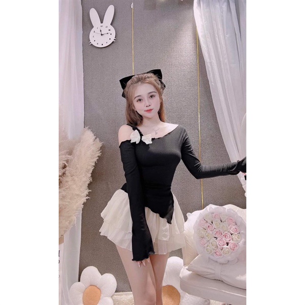 BIGSIZE HIẾU HIẾU  - Set bánh bèo áo tay dài lệch vai phối nơ kèm chân váy tầng