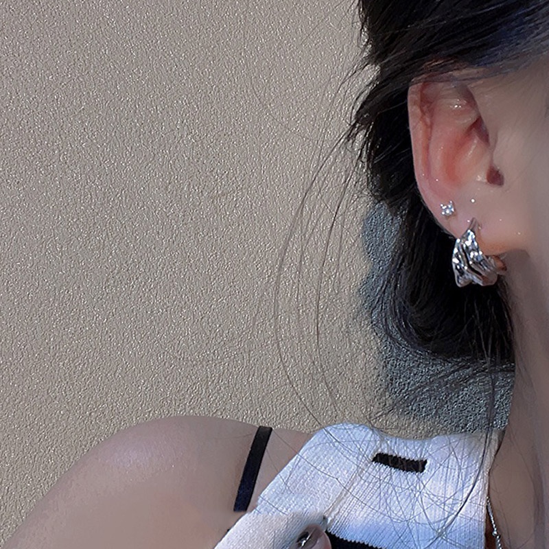 Khuyên Tai Kim Loại Xếp Ly Phong Cách niche Đơn Giản Chất Lượng Cao