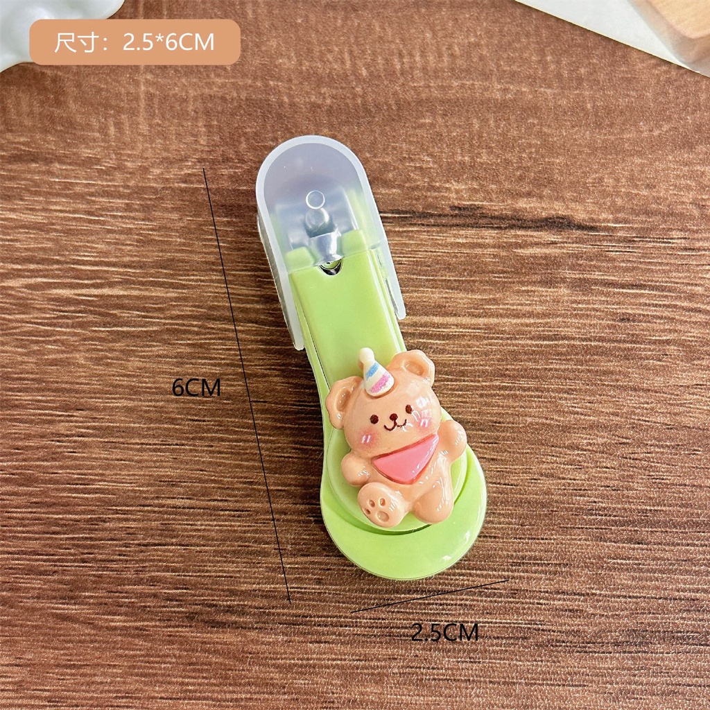 Bấm Móng Tay Đính Hình Ngộ Nghĩnh