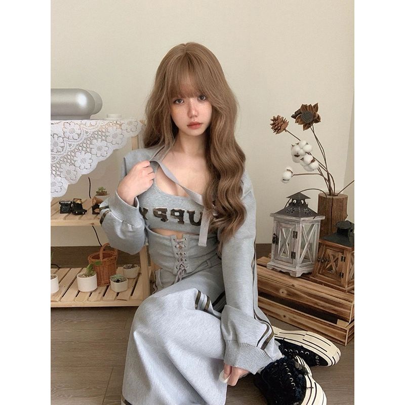 Bộ Áo Hai Dây + Chân Váy Phong Cách Mới 2023 + Áo Khoác Cardigan Màu Xám + Áo Sơ Mi Thuần Khiết rshv