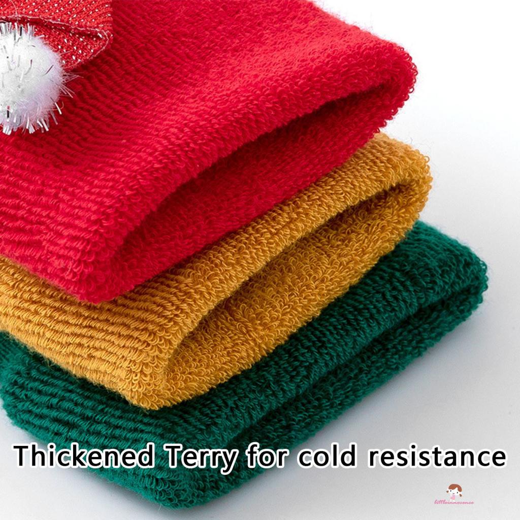 Vớ Họa Tiết Giáng Sinh Giữ Ấm Mùa Đông Cho Bé