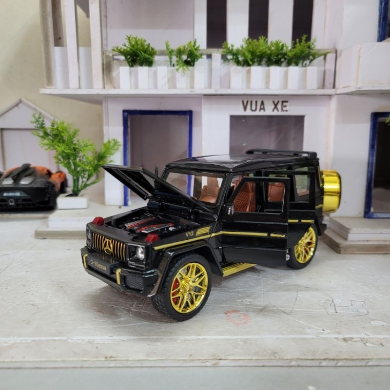 Mô hình xe Mercedes-AMG G63 tỉ lệ 1:24 bản mới  tặng kèm ô tô