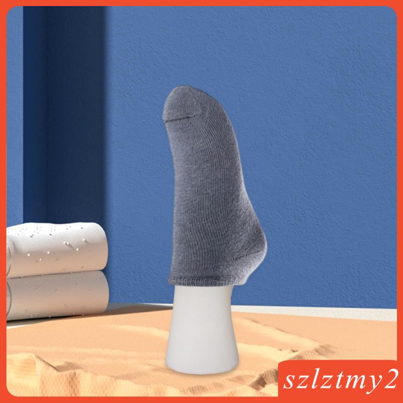 Ma Nơ Canh Nữ Trưng Bày Vớ Chân Vừa Trưng Bày Cho Cửa Hàng sandal Tại Nhà