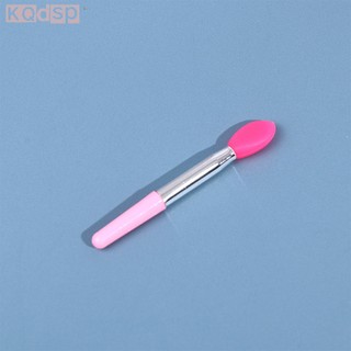 1 Cọ Tô Son Dưỡng Môi Bằng Silicon Mềm Đẹp Mắt