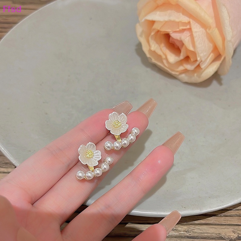 Luimo Bông Tai Ngọc Trai Hình Bông Hoa Phong Cách Hàn Quốc Dễ Thương Thời Trang Cho Nữ