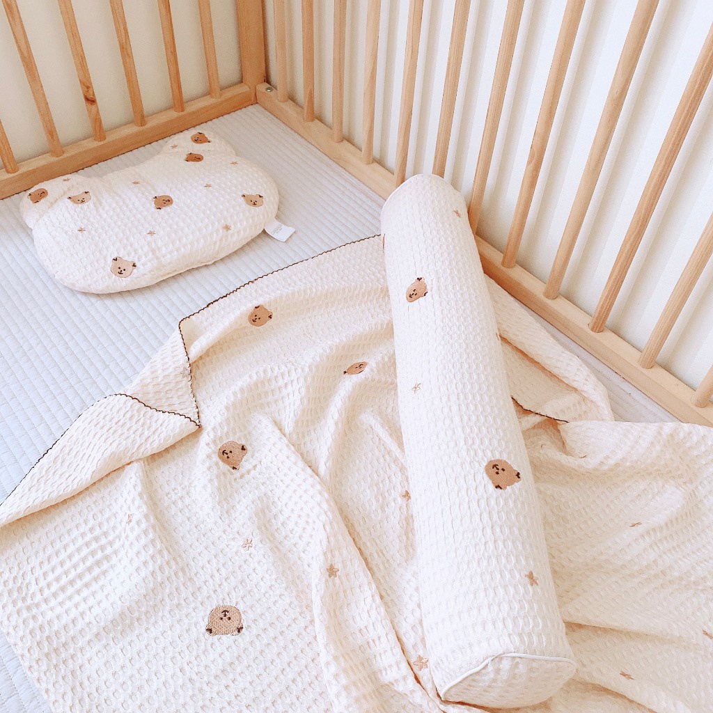 Gối Ôm Monona Vải Waffle Sợi Tre Kiêm Gối Chặn Chần Bông Vải Waffle Cao Cấp Họa Tiết Đáng Yêu Cho Các Bé