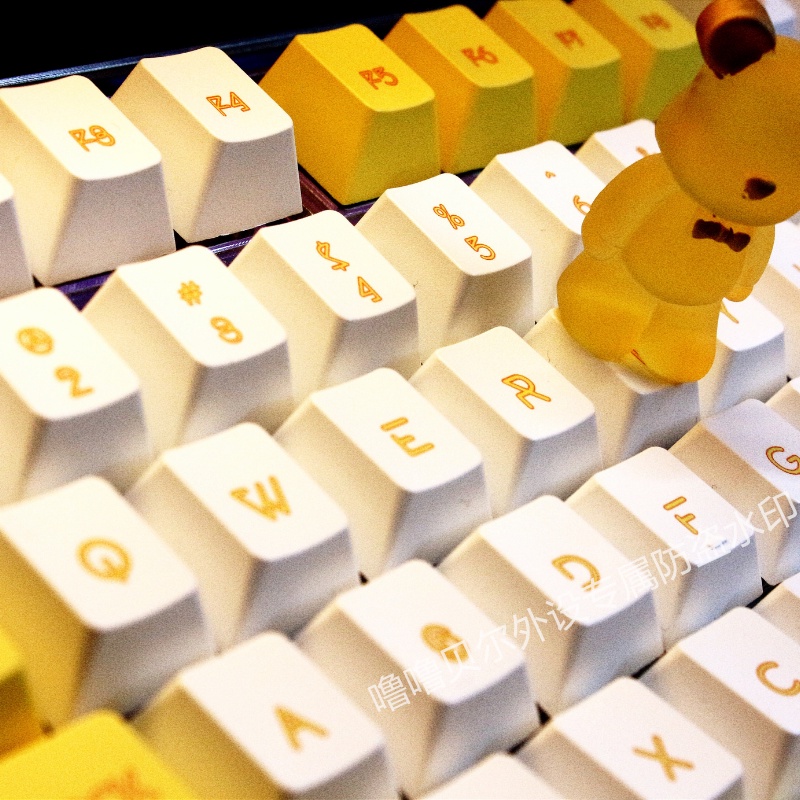 Keycap Pikachu, chiều cao CHERRY, thăng hoa PBT, phù hợp với bàn phím phím 87/68/84/104/108 Nhân vật lớn màu hồn