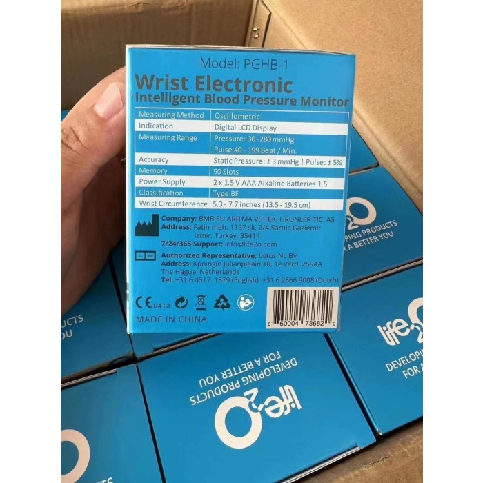 Máy đo huyết áp Life O2 thương hiệu của Mỹ bán trên Amazon