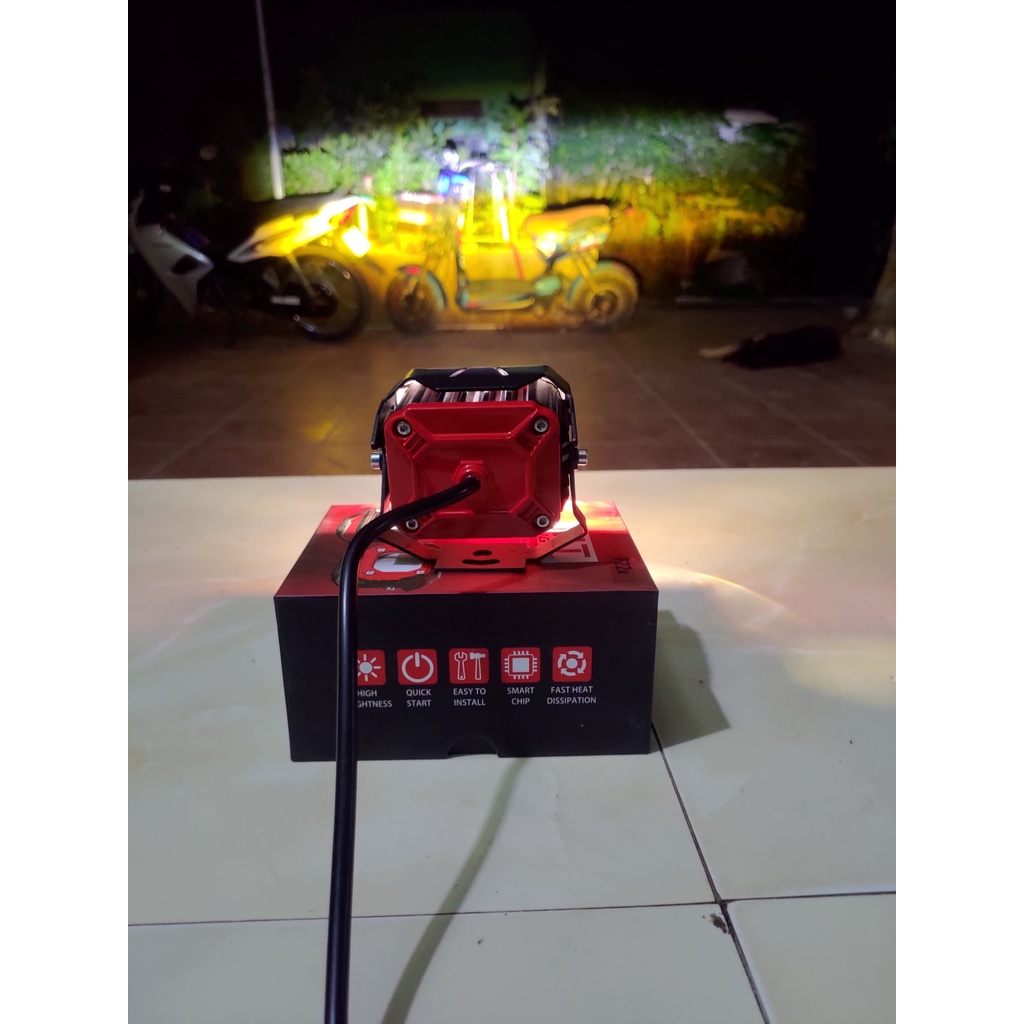 ĐÈN TRỢ SÁNG XE MÁY BI CAU CHÍNH HÃNG F20X 2 MAU HÀNG SIÊU VIP tặng ô tô