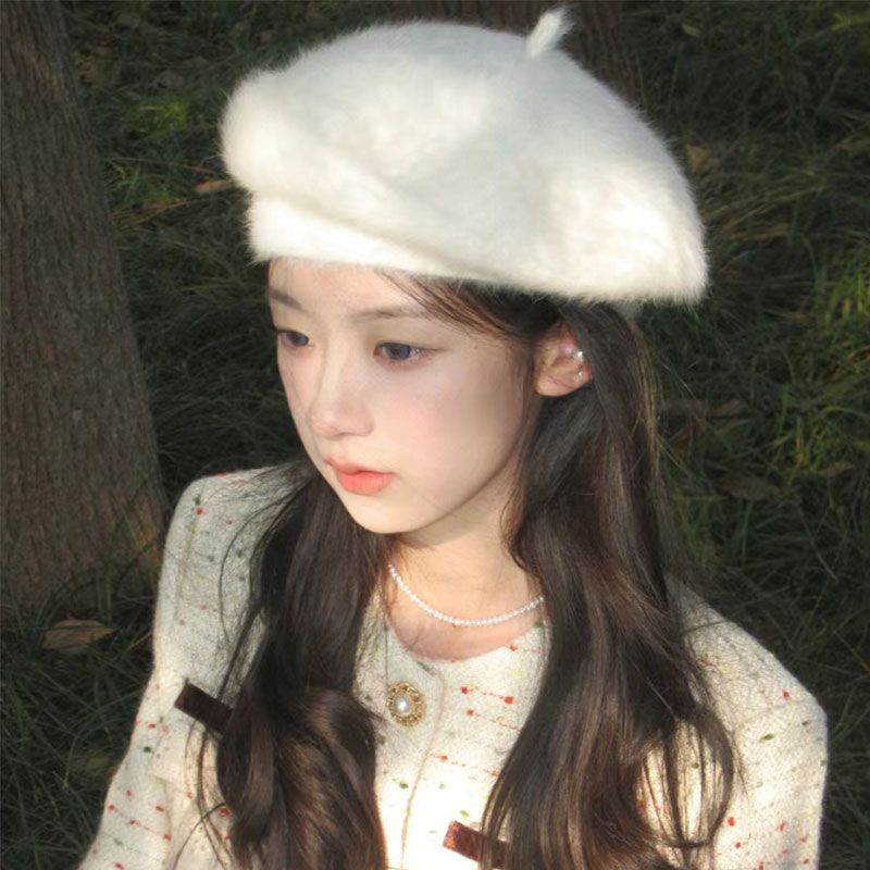 Mũ Nồi Lông Trắng Phong Cách Họa Sĩ Nhật Bản Thời Trang Thu Đông Cho Nữ