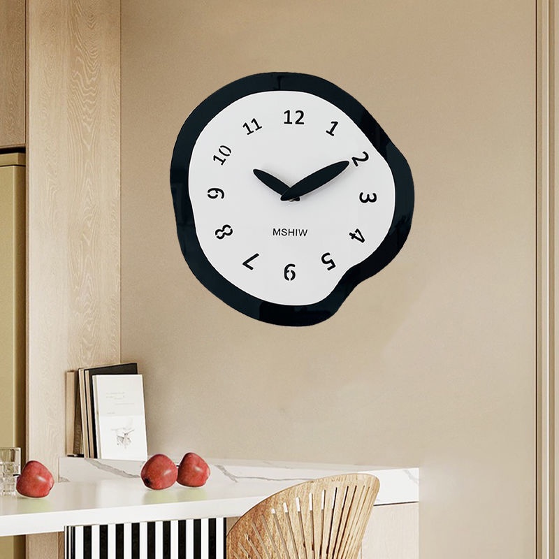 Đồng Hồ Treo Tường Màu Gỗ Đơn Giản Naafenai