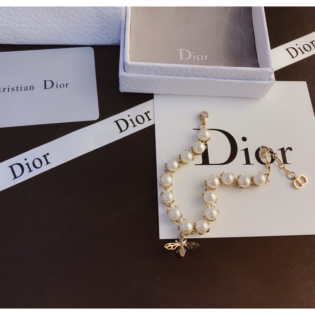 Vòng Đeo Tay dior Bằng Thép Titan Khắc Chữ Cá Tính