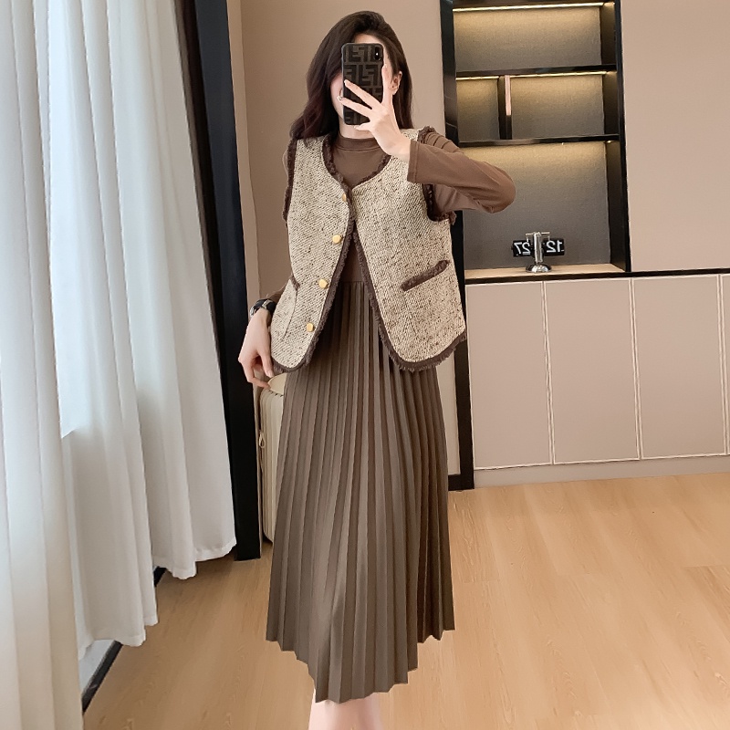Papv Khí Chất Giải Trí Áo vest + Đầm 2212
