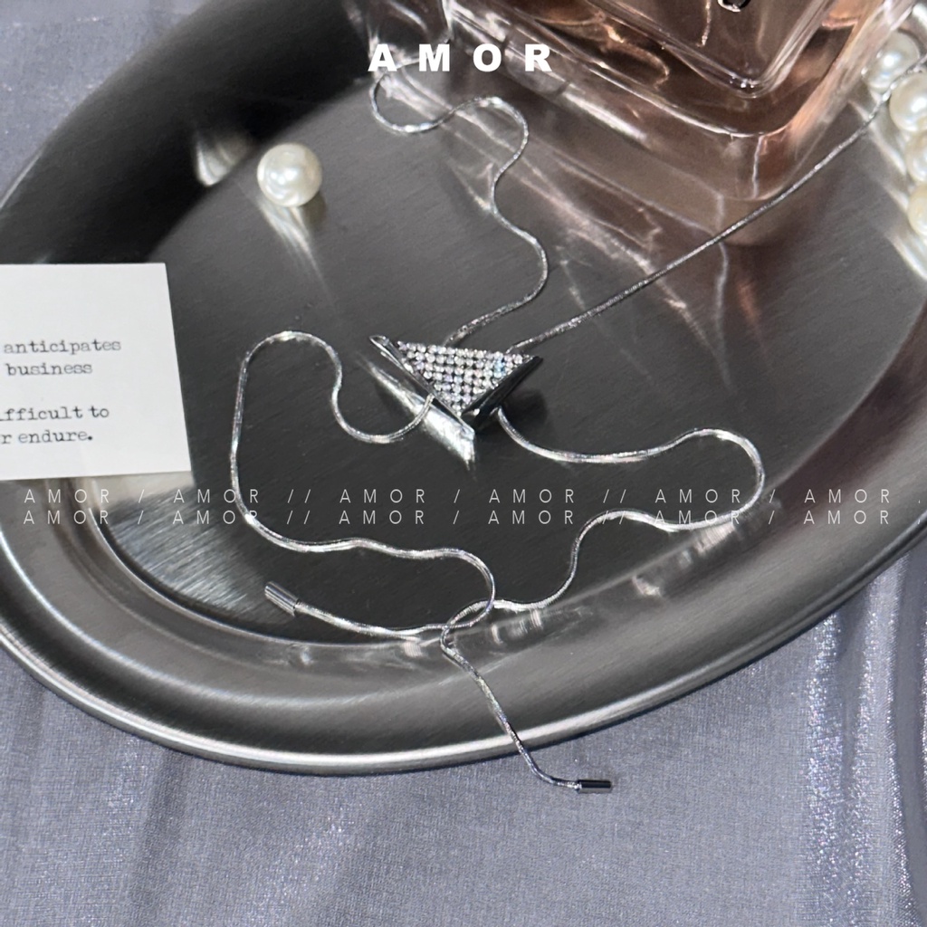 Vòng Cổ choker Dây Rút Dài Mặt Tam Giác Bằng Thép Không Gỉ Đính Kim C