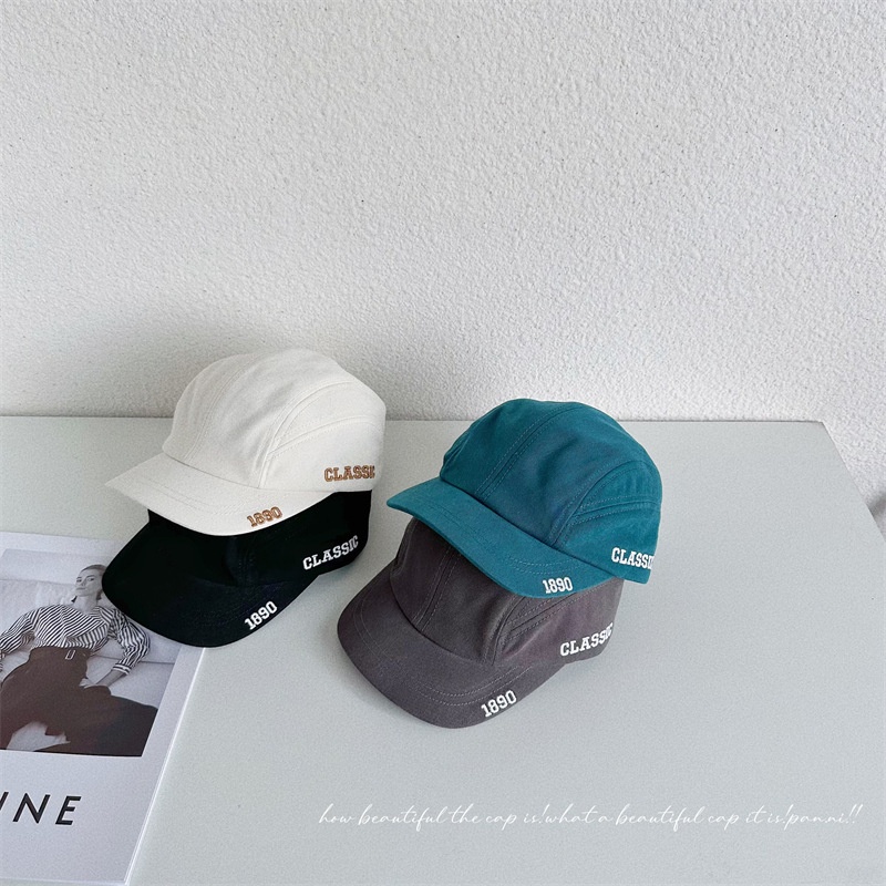 Mũ Lưỡi Trai Thêu Chữ Phong Cách Hàn Quốc Cho Mẹ Và Bé