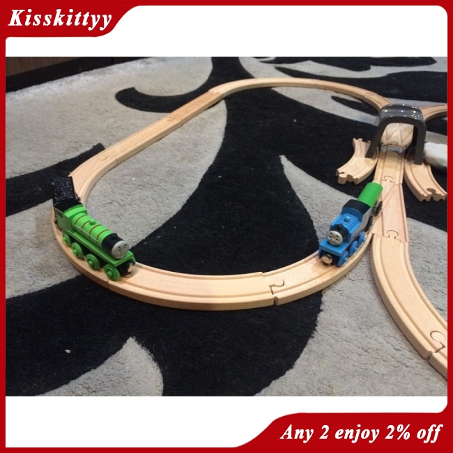 Kisskitty Bộ Đồ Chơi Đường Ray Xe Lửa thomas and friends Bằng Hợp Kim Gỗ Có Nam Châm Dễ Thương