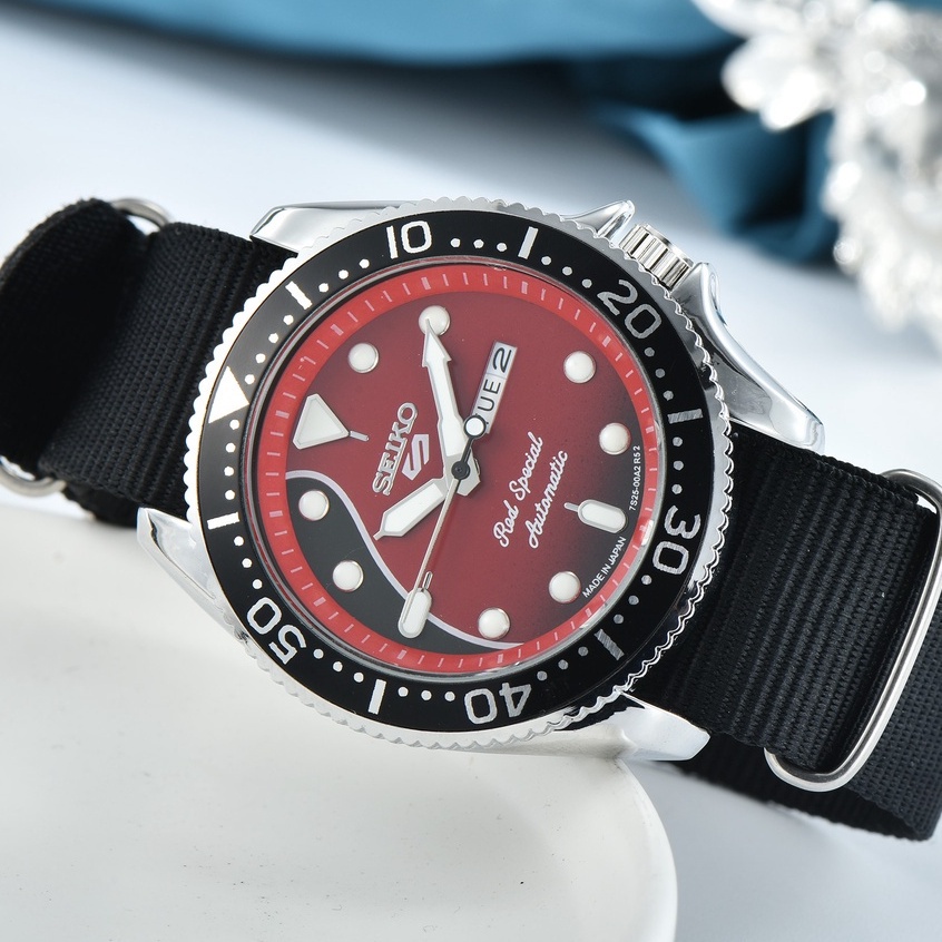 Đồng Hồ Thạch Anh Dây Thép Thời Trang Lịch Lãm Cho Nam