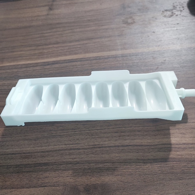 Khay đá rơi tủ lạnh Samsung, Khay làm đá xoay tủ Sámung 8 viên hàng Xịn