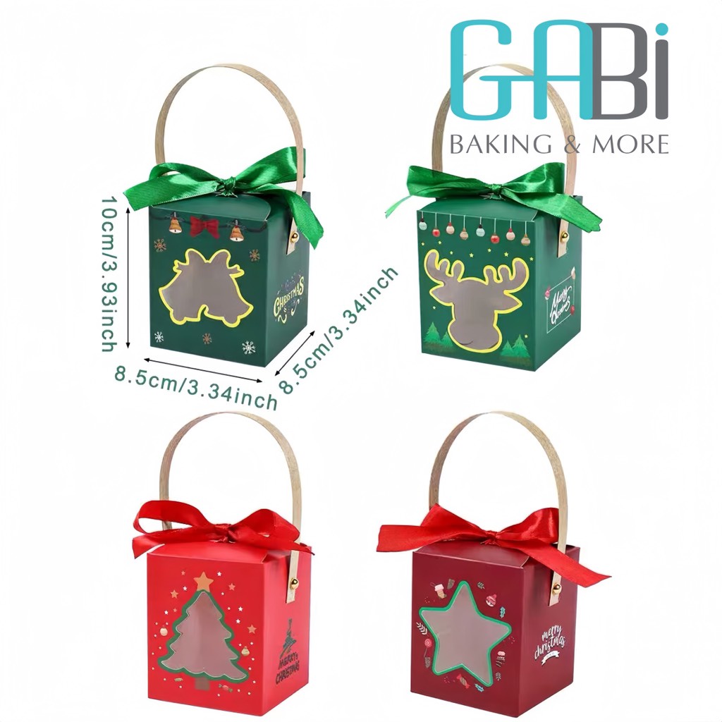 Hộp giấy Noel có quai xách 8.5*8.5*10 cm