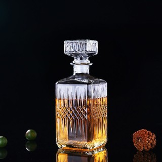 Bình thủy tinh vuông đựng rượu ngâm sâm - họa tiết in chìm 850ml