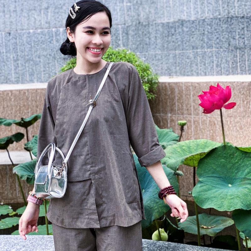 Pháp Phục Vạt Hò Vải Tixi Cao Cấp Tín Như (Tặng chuỗi 108 hạt hoặc vòng tay đá) - Pháp Phục Tín Như Hot Trend