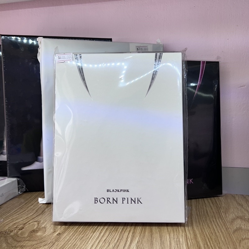ALBUM BLACKPINK - BORNPINK có sẵn