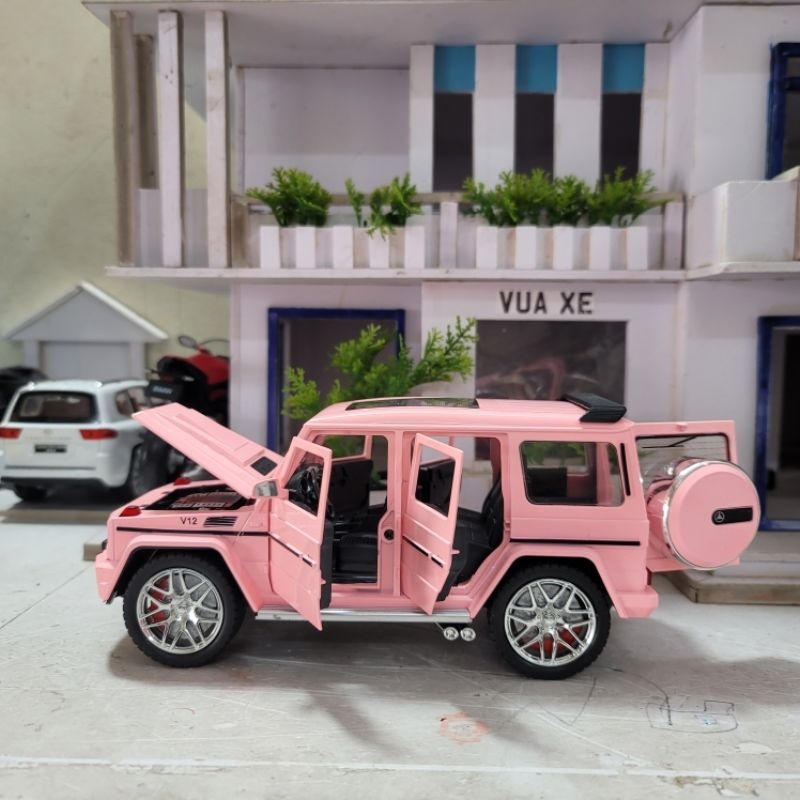 Mô hình xe Mercedes-AMG G63 tỉ lệ 1:24 bản mới  tặng kèm ô tô