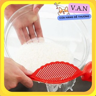 Đồ chắt nước dùng để vo gạo tiện lợi