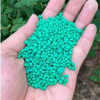 1 kg phân bón npk 20-20-15+te tan nhanh bổ sung vi lượng. giúp cây phát triển nhanh, mạnh, cân đối