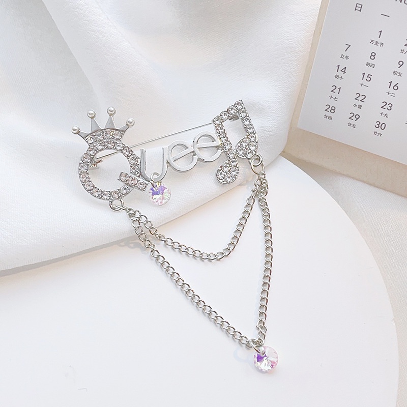 Trâm Cài Áo Hình Chữ Cái Đính Tua Rua Phong Cách Hàn Quốc Mới