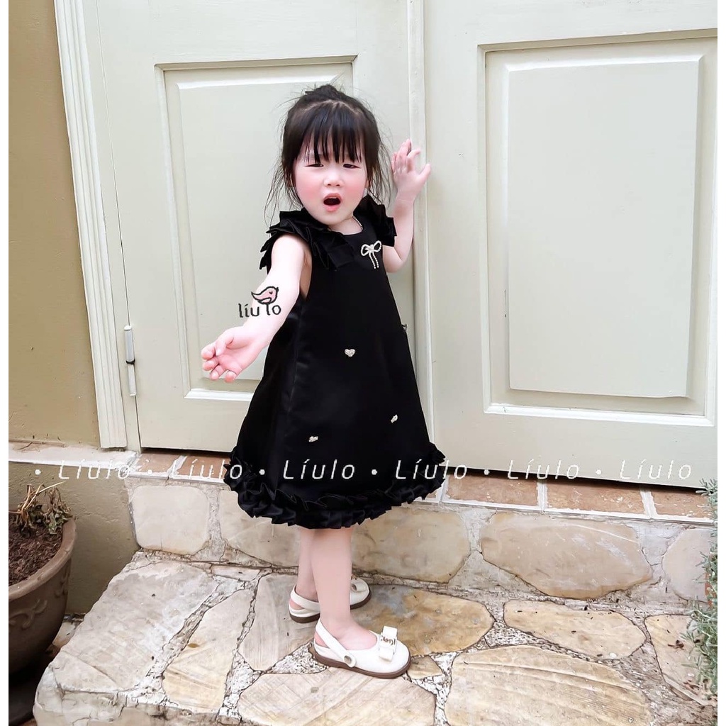 Váy Thiết Kế Đính Nơ Xinh Xắn