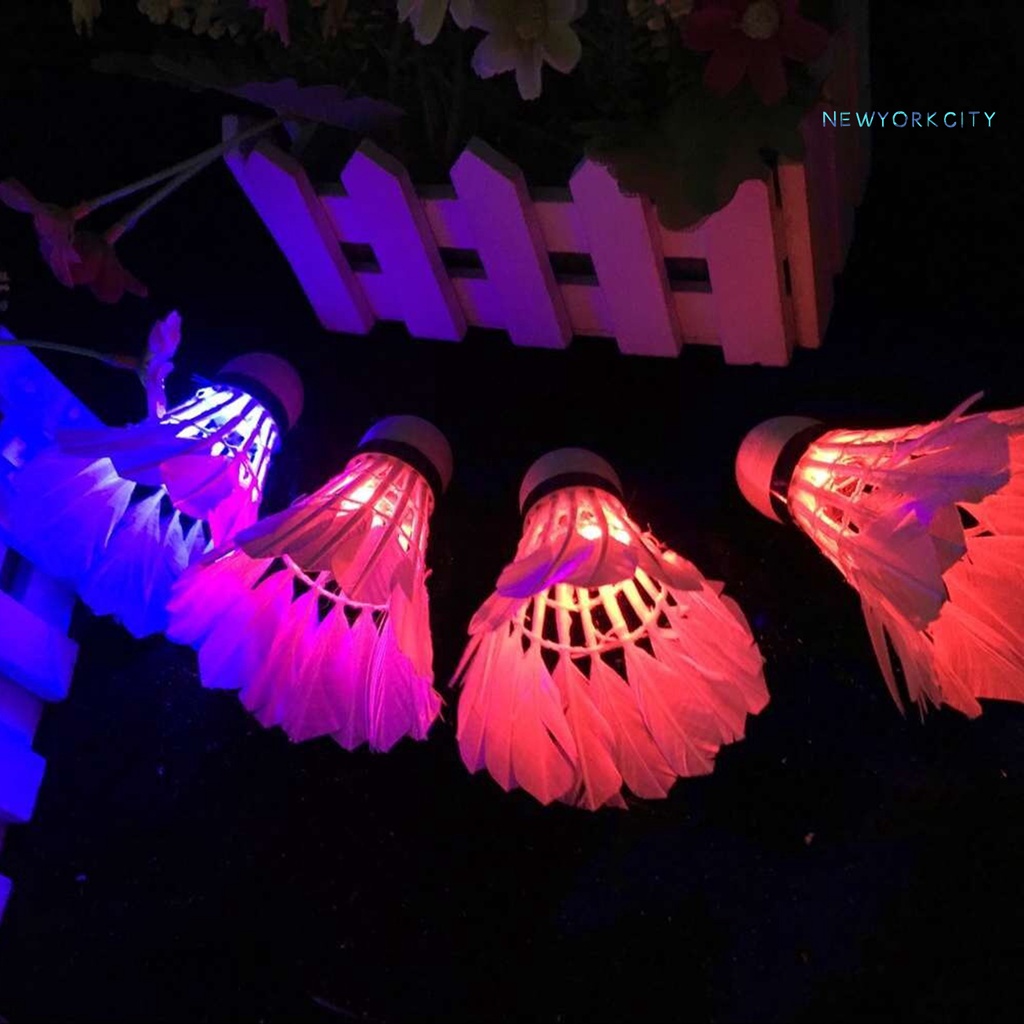 Ny Quả Cầu Lông Ngỗng Có Đèn led Phát Sáng