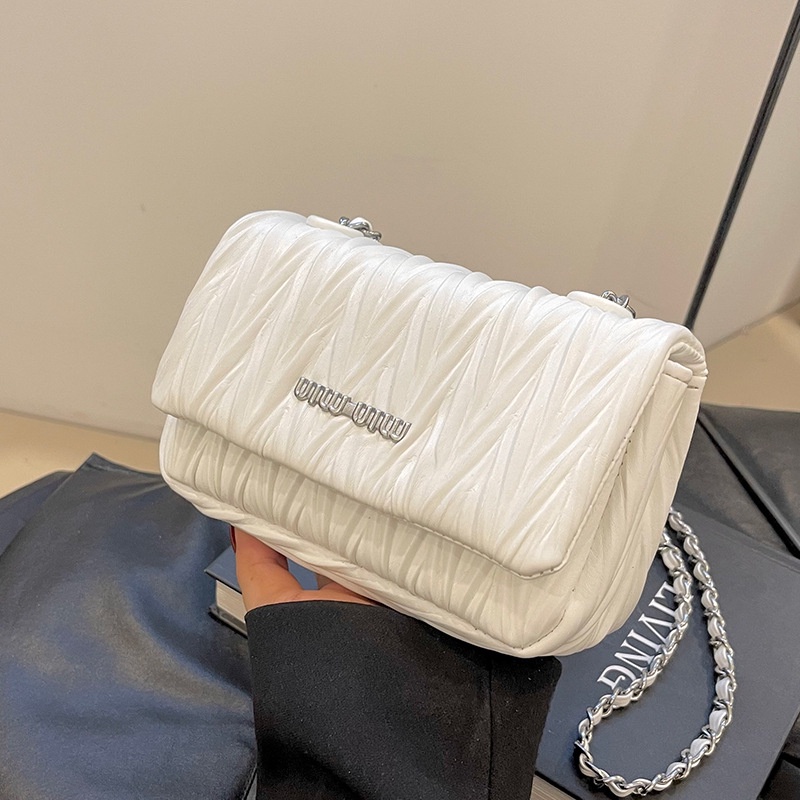 Túi Đeo Vai Hình Vuông Cỡ Nhỏ Đính Đá Phối Dây Đeo Sợi Xích Phong Cách niche Thời Trang Mới 2023