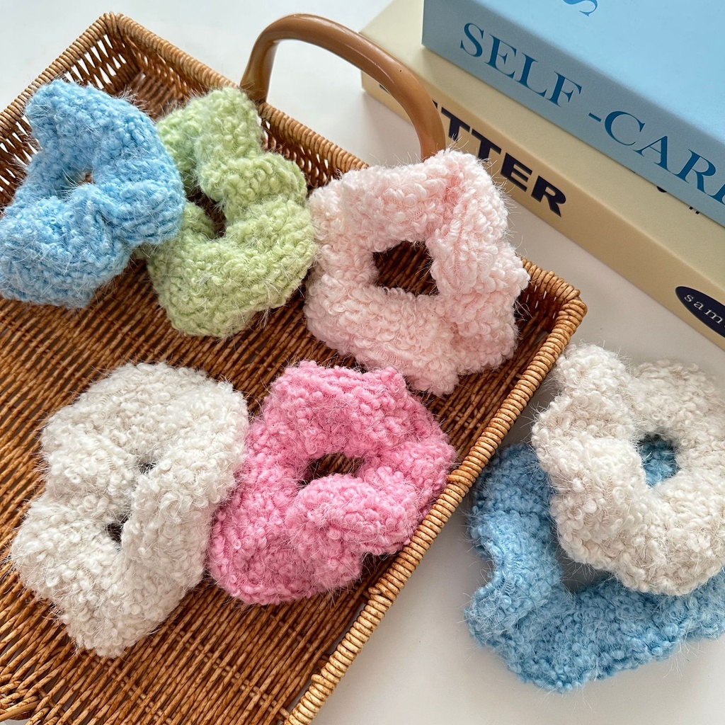 Dây Cột Tóc Màu Kem Lông Cừu Thời Trang Thu Đông 2023