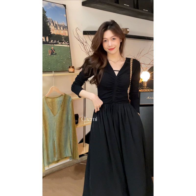 Đầm Nữ Cổ Chữ v Màu Đen Phối Bèo Phong Cách Pháp Thanh Lịch