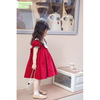 Váy đỏ cổ trắng thêu hoa