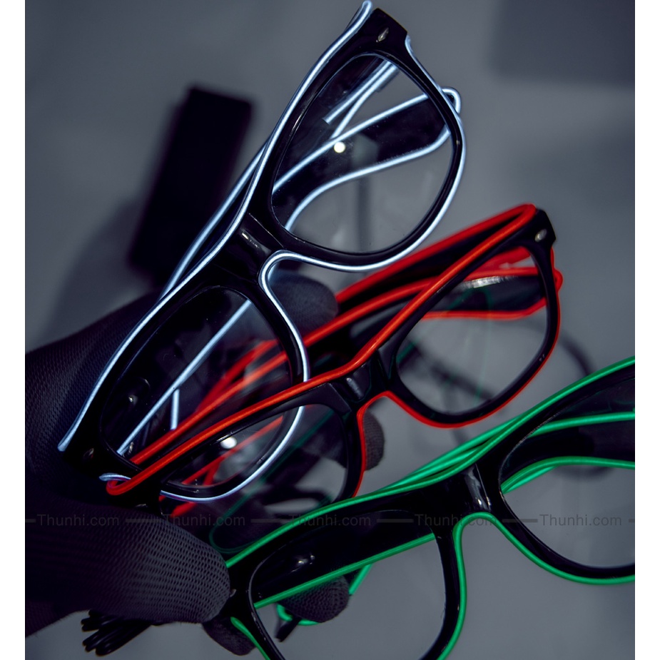 Mắt kính đèn led phát sáng, hàng xịn dùng 2 viên pin AA