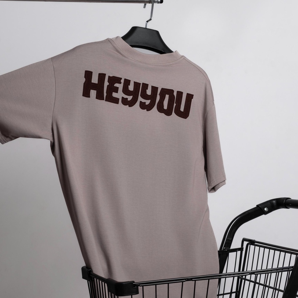 Áo thun HYS TYPON thêu đắp