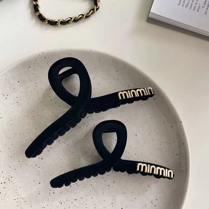 Kẹp Tóc Phong Cách Pháp Cổ Điển Sang Trọng 2023