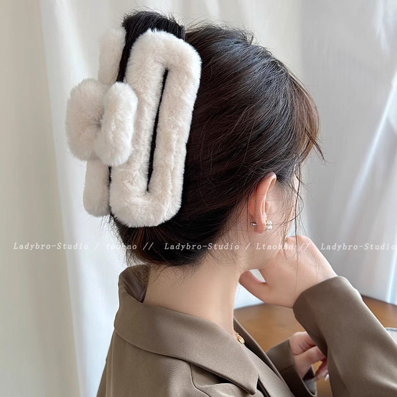 Kẹp Tóc Màu Cà Phê Hình Chữ Nhật / Cá Mập / Vuông Cỡ Lớn Bằng Lông Nhung Màu Cà Phê Phong Cách Hàn Quốc Đơn