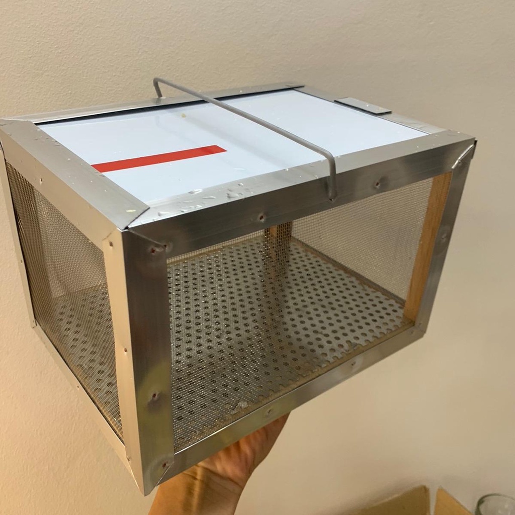 Hộp  dế -  nuôi cào x2 -  làm thức ăn cho chim cảnh