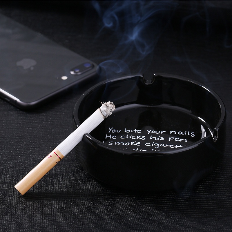 Gạt Tàn Thuốc Hình Tròn Bằng Sứ Màu Trắng Đen Kiểu Châu Âu Sáng Tạo