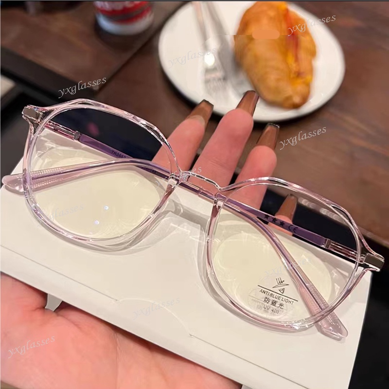 Kính Chống Tia Bức Xạ Ánh Sáng Xanh Có Thể Thay Thế Cho Máy Tính